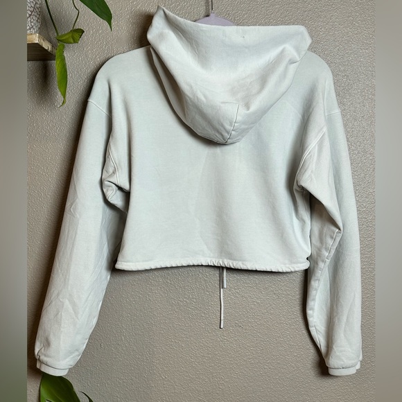 Aritzia Babaton crop hoodie in Bone size Xxs - Picture 3 of 3